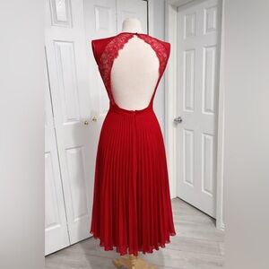 Backless Red Lace Pleated Midi Dress
